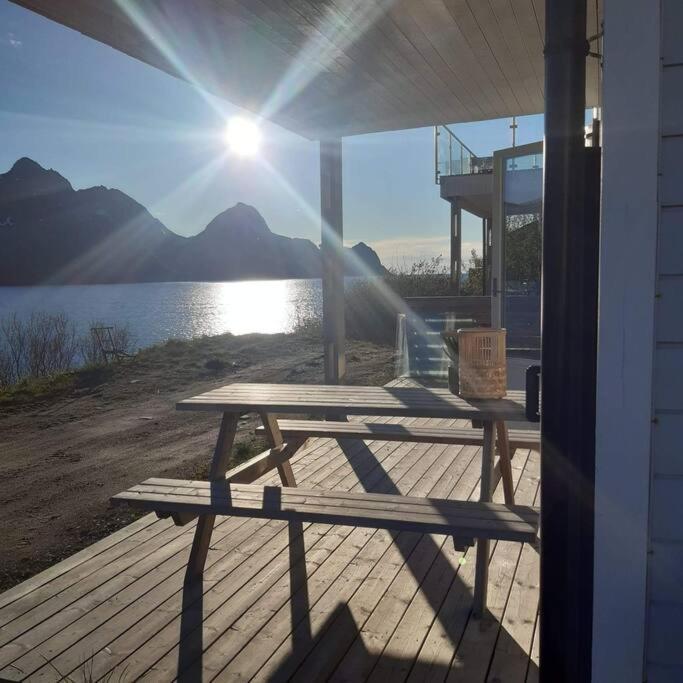 Senja, Husoy I Senja. Leilighet Med Utsikt Over Fjord Og Fjell Tofta 외부 사진